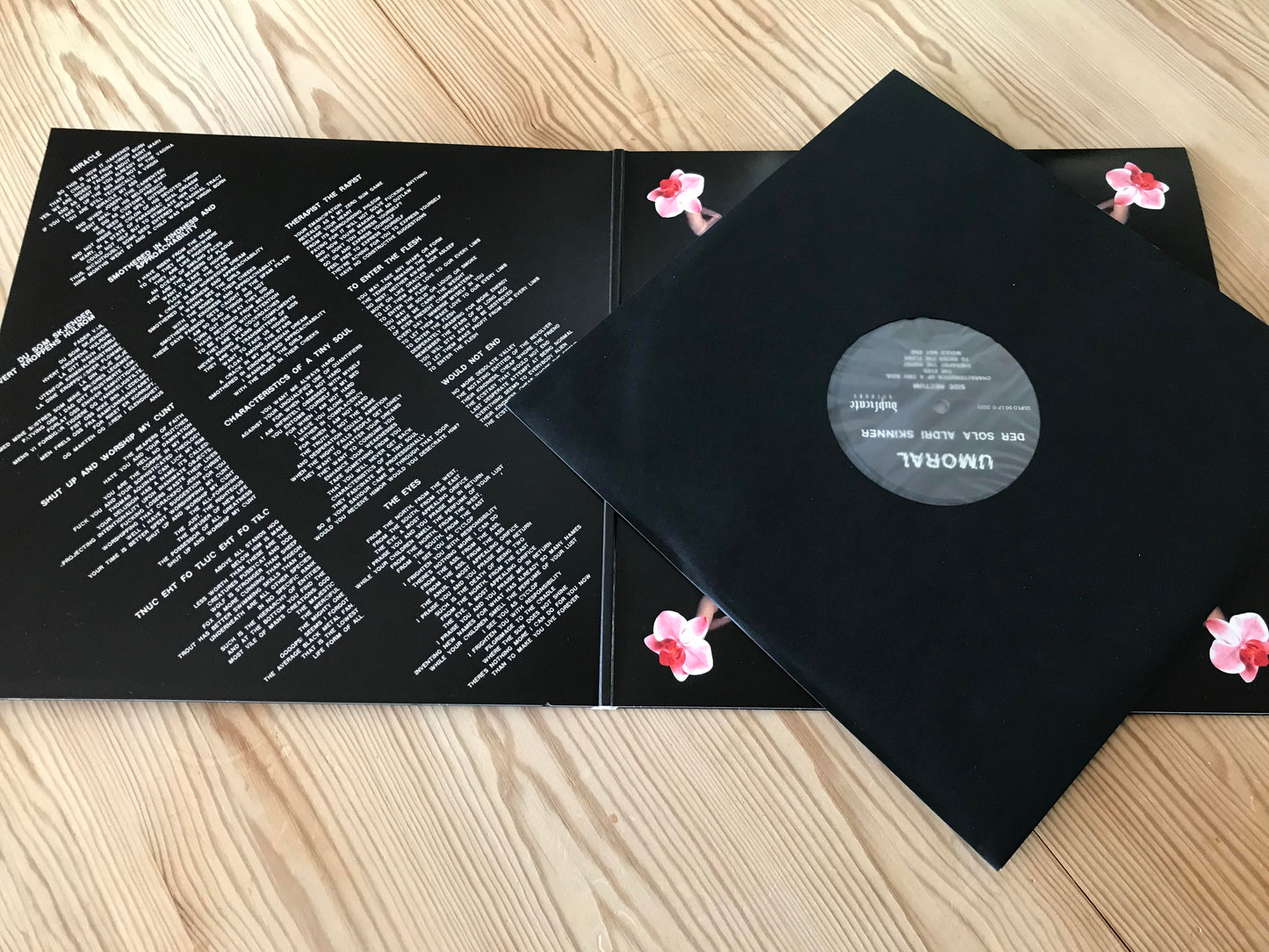 UMORAL - Der Sola Aldri Skinner LP