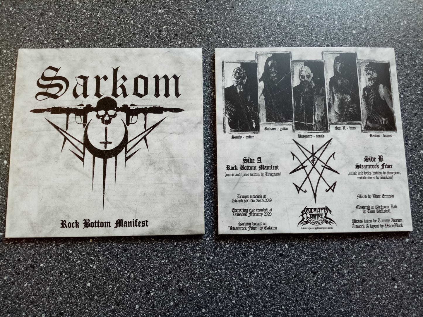 SARKOM - Rock Bottom Manifest 7'' EP + FACEMASK bundle